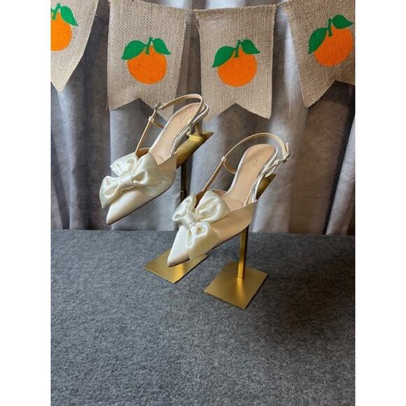 Jewel Badgley Mischka Shoshana Pointed Toe Sling Back Ivory Shoes Sz 8 - Picture 2 of 9